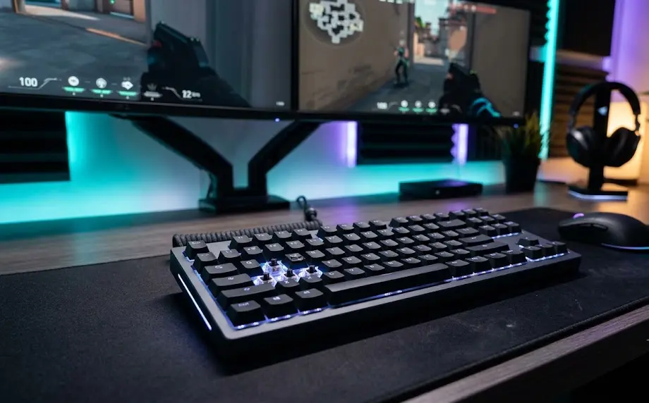 Hall Effect Keyboard: 7 Amazing Ways to Improve FPS Aim (Proven Guide) 2 magnetic switch gaming keyboard, SOCD keyboard, 8000Hz polling rate, Wooting 60HE alternative